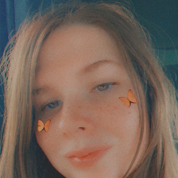 Meet your Posher, Amanda - Picture 1 of 1